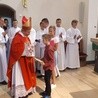 Na zakończenie Eucharystii oazowicze dziękowali bp. Henrykowi za obecność i modlitwę