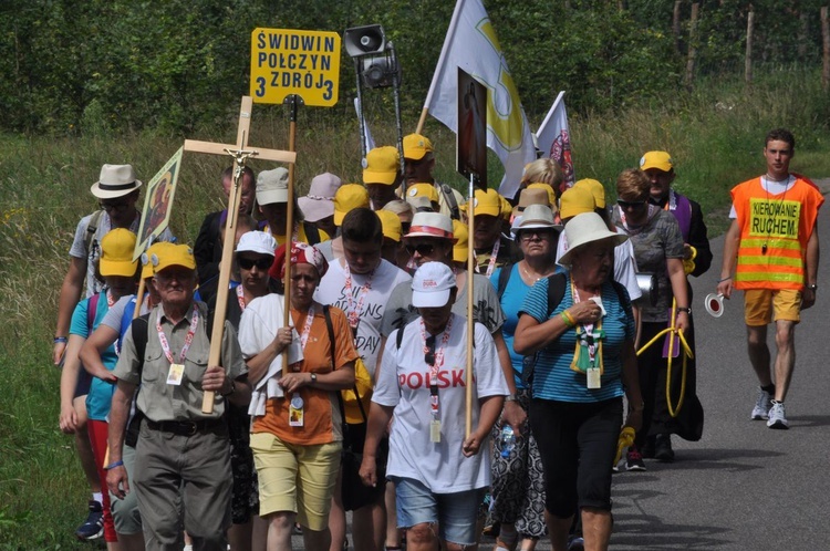 Pielgrzymka Piesza na Jasną Górę - drugi dzień drogi