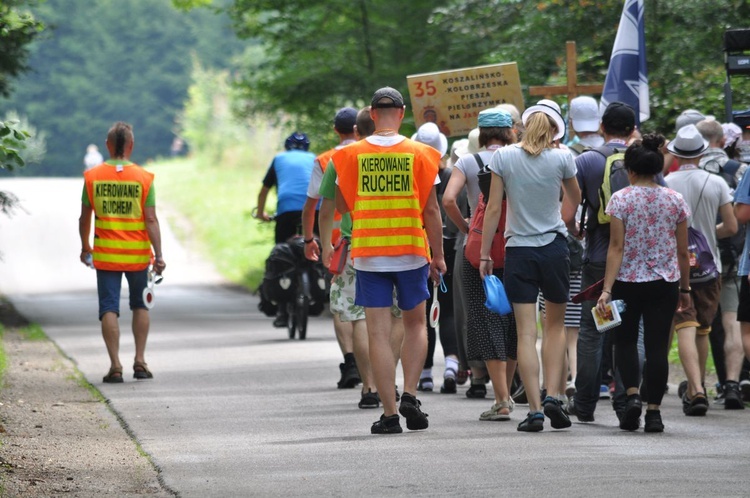 Pielgrzymka Piesza na Jasną Górę - drugi dzień drogi