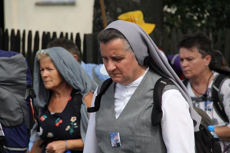 Malin - Trzebnica. Kolejne kilometry w nogach