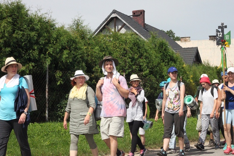 Z Trzebnicy w stronę Oleśnicy