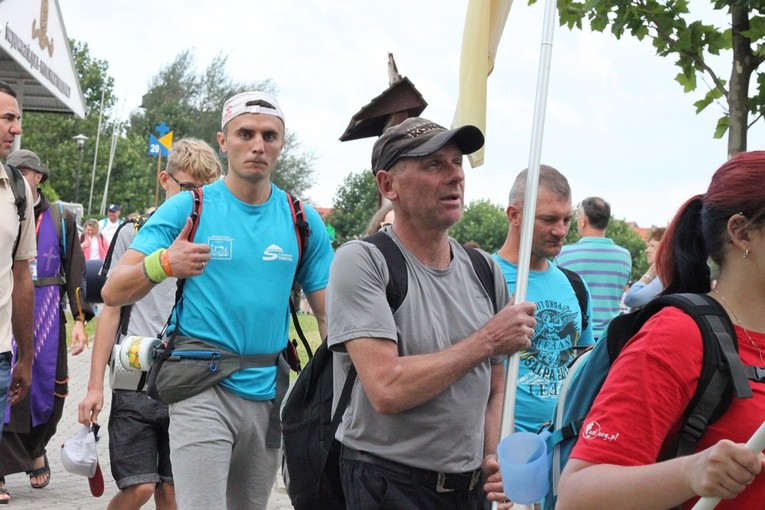 Z Trzebnicy w stronę Oleśnicy