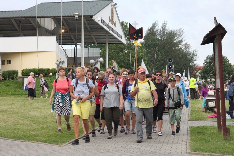 Z Trzebnicy w stronę Oleśnicy