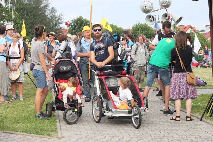 Z Trzebnicy w stronę Oleśnicy