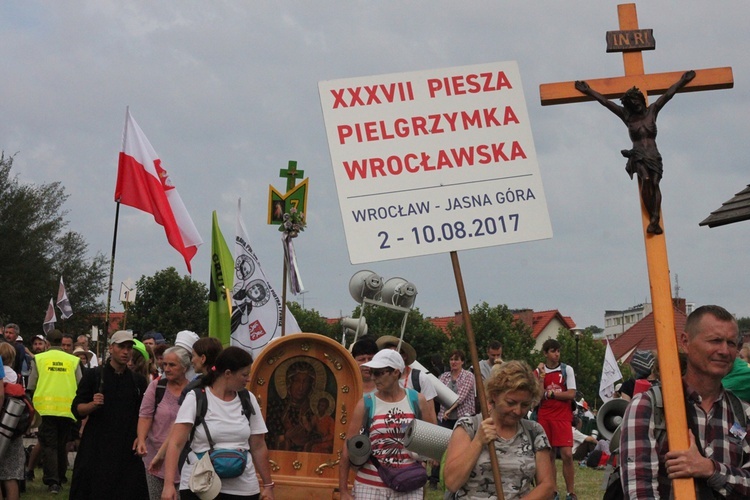 Z Trzebnicy w stronę Oleśnicy