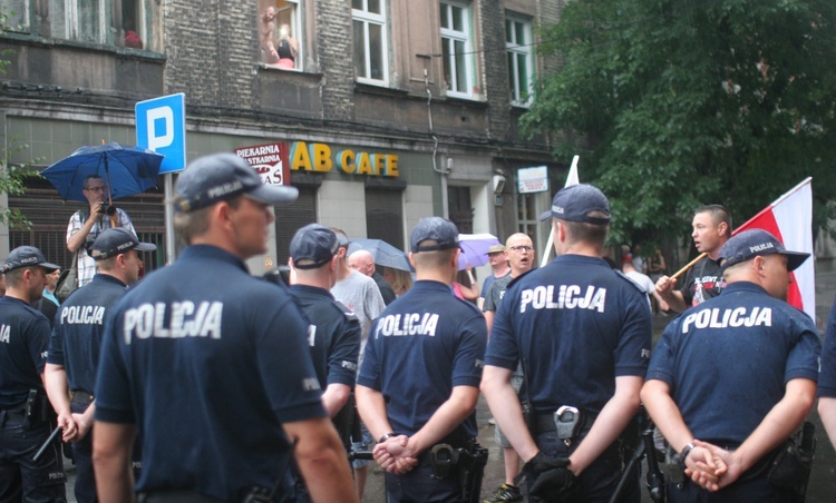 Protestowali przeciwko "Klątwie"