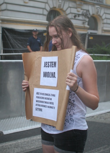 Protestowali przeciwko "Klątwie"