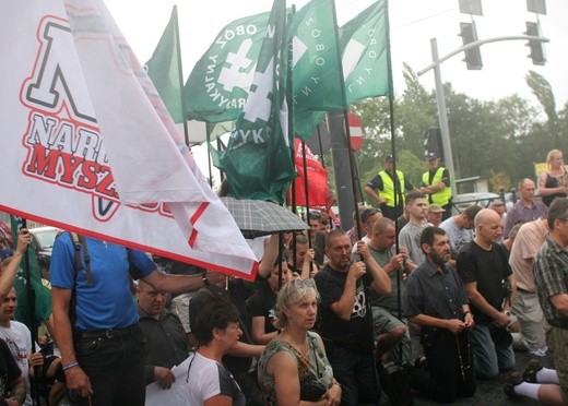 Protestowali przeciwko "Klątwie"