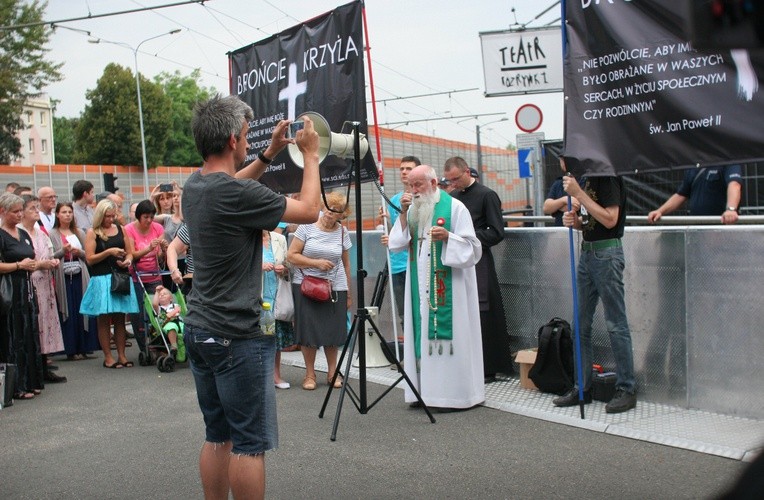 Protestowali przeciwko "Klątwie"