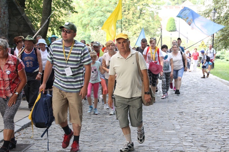 Z Sandomierza do Czarnej Madonny