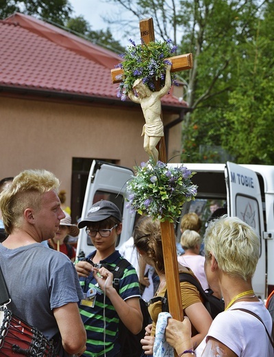 Pielgrzymka warmińska w okolicach Płońska