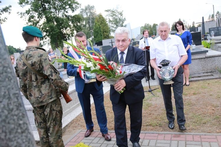 Lecieli pomóc Warszawie