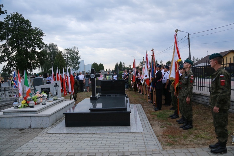 Lecieli pomóc Warszawie