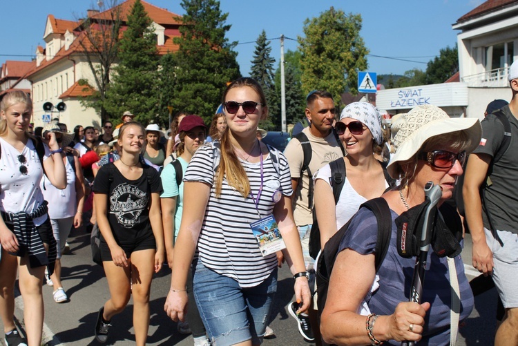 Wspólnota V w drodze na Jasną Górę - Myślenice