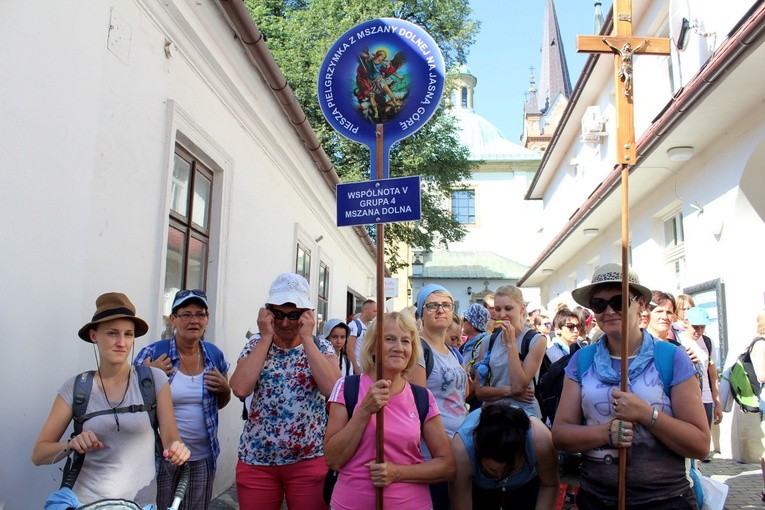 Wspólnota V w drodze na Jasną Górę - Myślenice