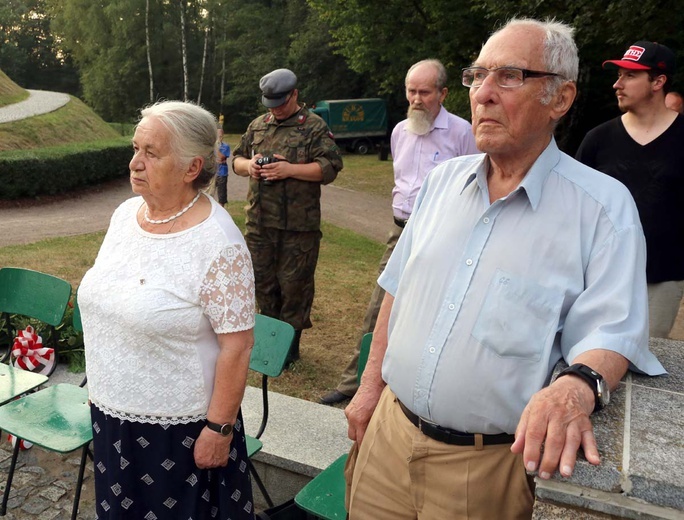 Capstrzyk przy kopcu Piłsudskiego