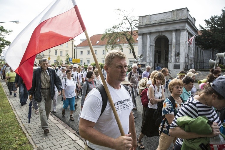 Z plecakiem pełnym intencji