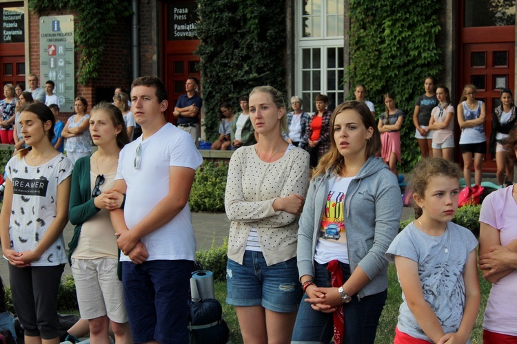 Wyjście Pieszej Pielgrzymki Krakowskiej z Wawelu na Jasną Górę