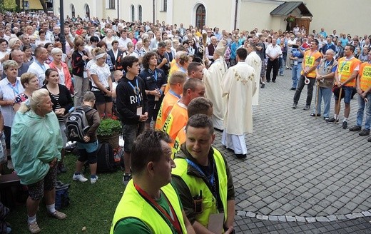 26. Piesza Pielgrzymka Bielsko-Żywiecka na Jasną Górę - Msza św. w Hałcnowie