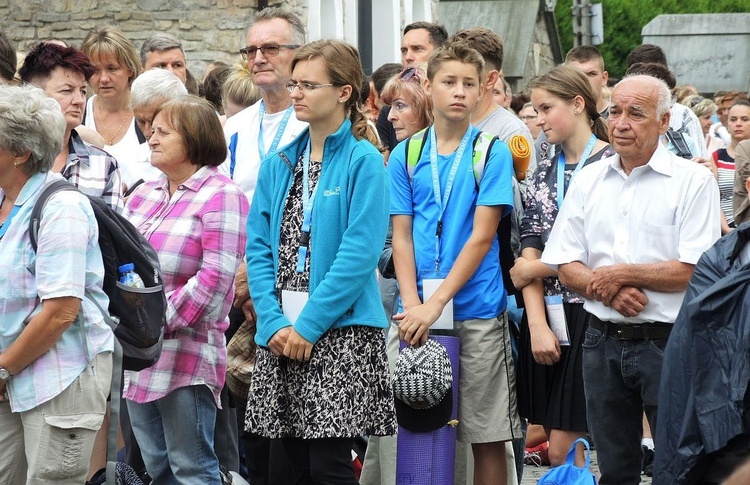 26. Piesza Pielgrzymka Bielsko-Żywiecka na Jasną Górę - Msza św. w Hałcnowie