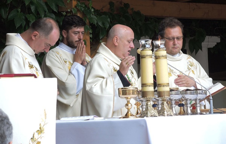 26. Piesza Pielgrzymka Bielsko-Żywiecka na Jasną Górę - Msza św. w Hałcnowie