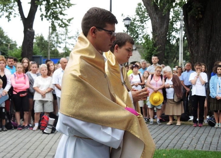 26. Piesza Pielgrzymka Bielsko-Żywiecka na Jasną Górę - Msza św. w Hałcnowie