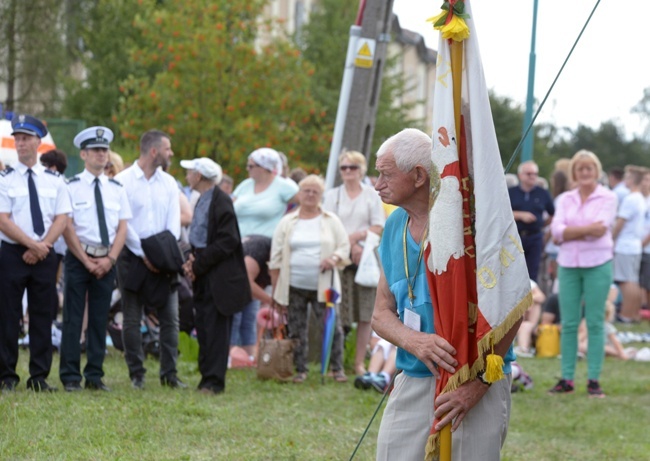 Wyruszyła pielgrzymka radomska na Jasną Górę