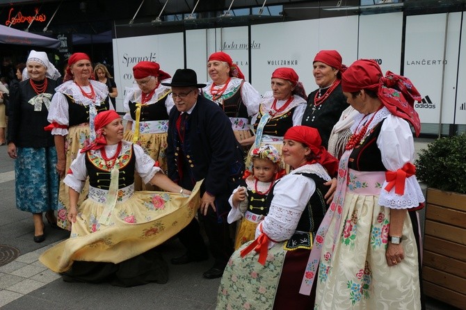 Spotkanie w strojach śląskich w Katowicach