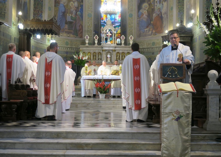 Wyjście pielgrzymki w obiektywie Jana Waćkowskiego