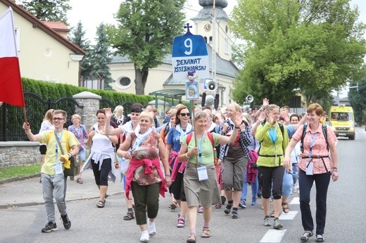 26. Pielgrzymka z Hałcnowa na Jasną Górę - 2017