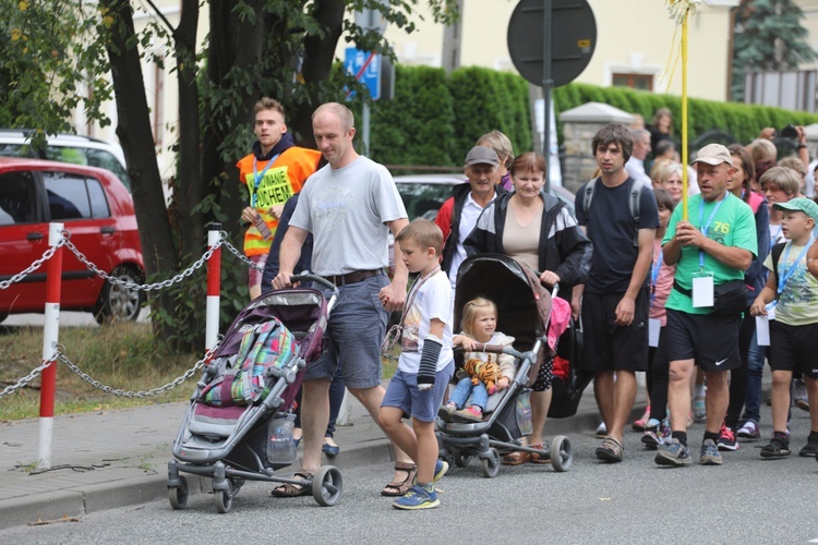 26. Pielgrzymka z Hałcnowa na Jasną Górę - 2017