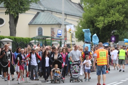 26. Pielgrzymka z Hałcnowa na Jasną Górę - 2017