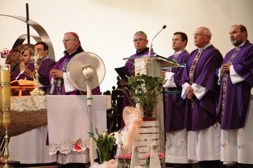 Uroczystości pogrzebowe śp. ks. Marka Leśniaka - Arka Pana