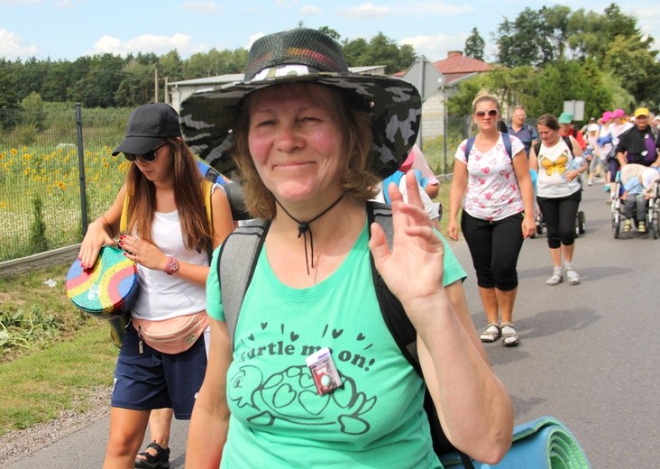 "Siedemnastki" w Lewiczynie. Pielgrzymkowy ślub