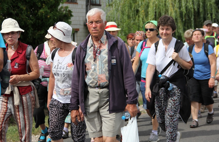 "Siedemnastki" w Lewiczynie. Pielgrzymkowy ślub