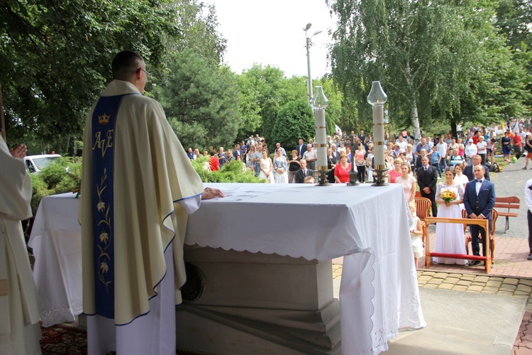 "Siedemnastki" w Lewiczynie. Pielgrzymkowy ślub