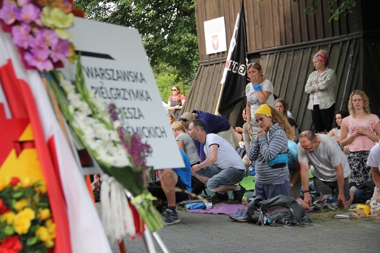 "Siedemnastki" w Lewiczynie. Pielgrzymkowy ślub