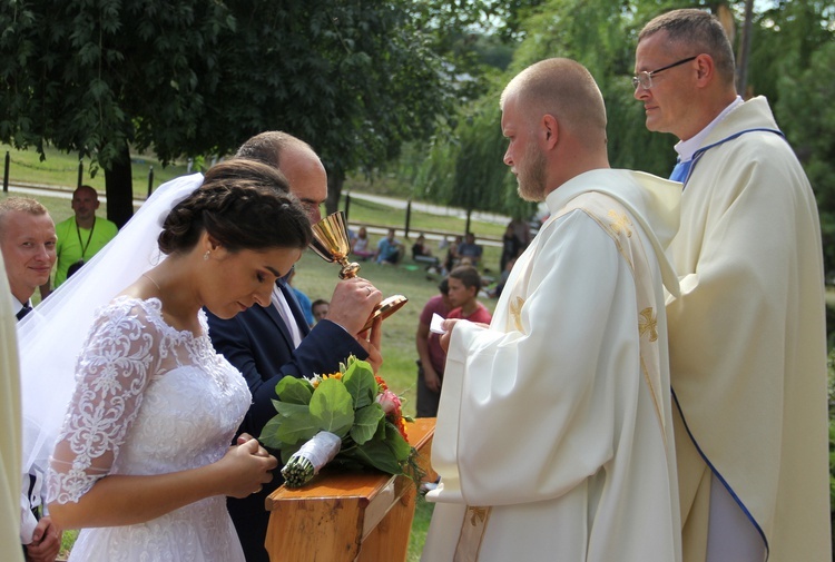 "Siedemnastki" w Lewiczynie. Pielgrzymkowy ślub