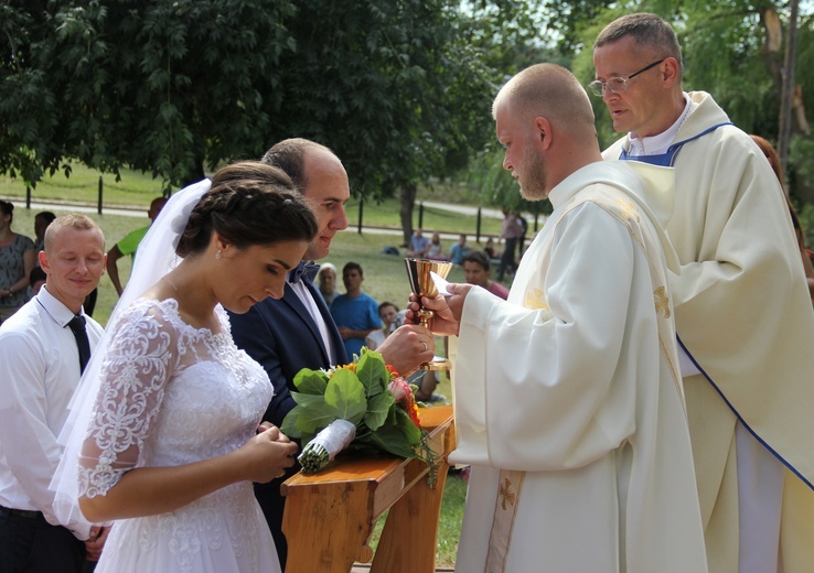 "Siedemnastki" w Lewiczynie. Pielgrzymkowy ślub