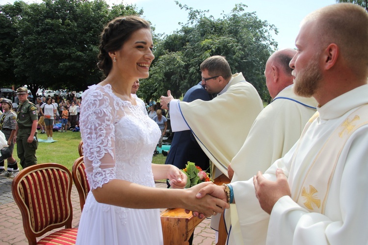 "Siedemnastki" w Lewiczynie. Pielgrzymkowy ślub