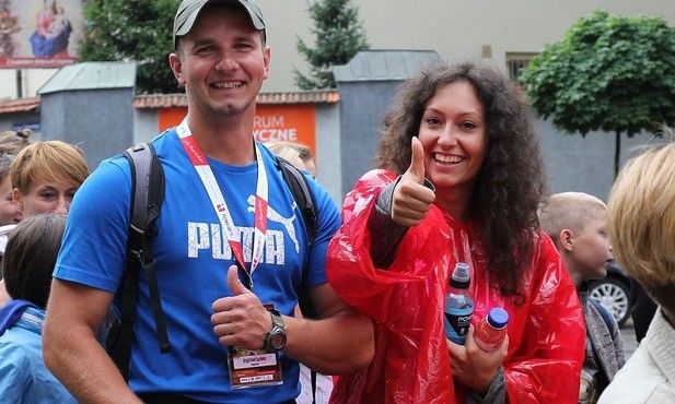 Nawet deszcz nie zabrał oświęcimskim pielgrzymom radości!