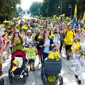 Każdy może włączyć się duchowo w wędrówkę do Maryi. Zapraszamy także na: opole.gosc.pl.