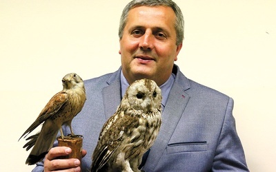 Dr Grzegorz Grzywaczewski zachęca do obserwacji ptaków