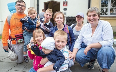 Rodzina Dominiaków jest jedną z wielu, które każdego roku wędrują do jasnogórskiego sanktuarium.