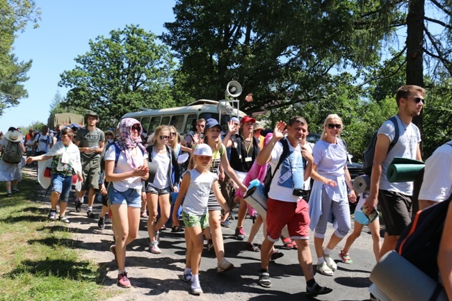 Kolumna radomska trzeci dzień w drodze