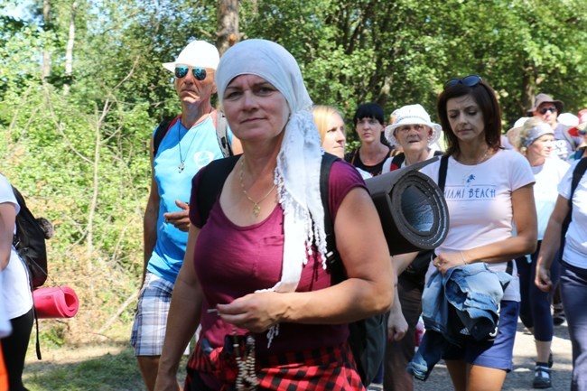 Kolumna radomska trzeci dzień w drodze