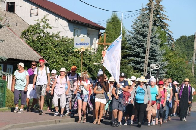 Kolumna radomska trzeci dzień w drodze