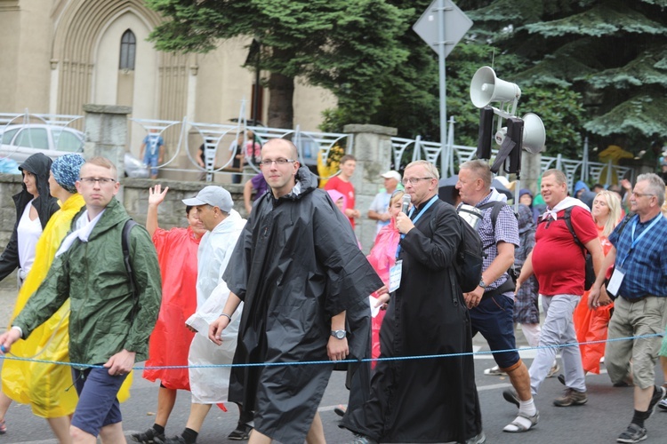 26. pielgrzymka z Hałcnowa na Jasną Górę - w Wilamowicach - 2017