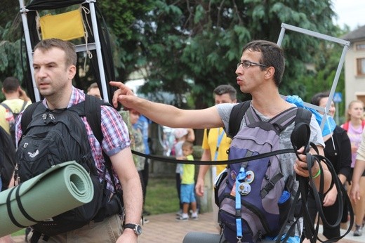 26. pielgrzymka z Hałcnowa na Jasną Górę - w Wilamowicach - 2017