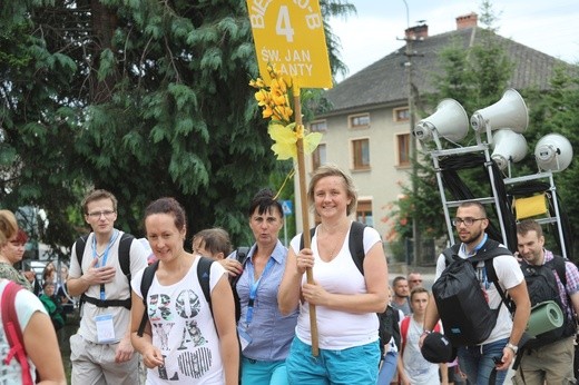 26. pielgrzymka z Hałcnowa na Jasną Górę - w Wilamowicach - 2017